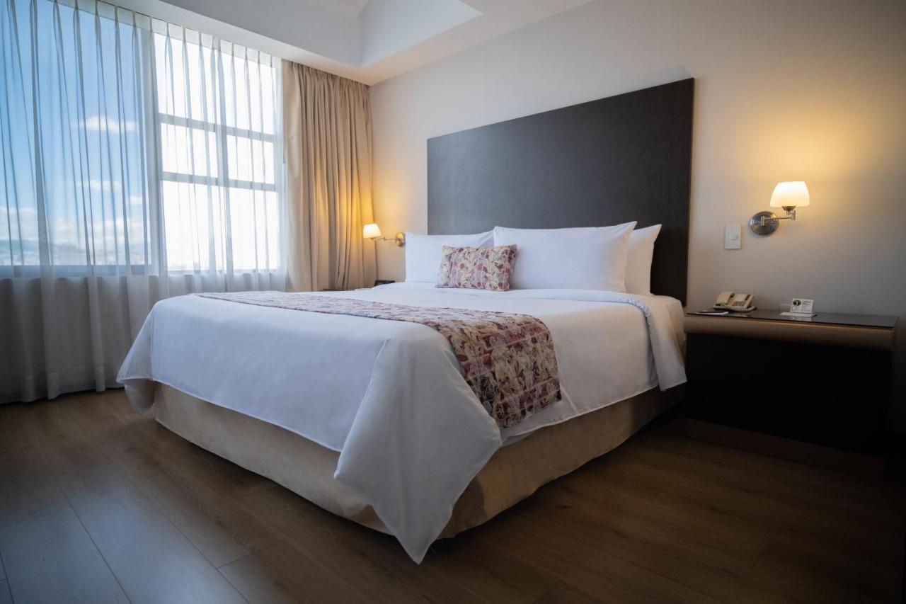 Hotel La Quinta By Wyndham Quito Extérieur photo