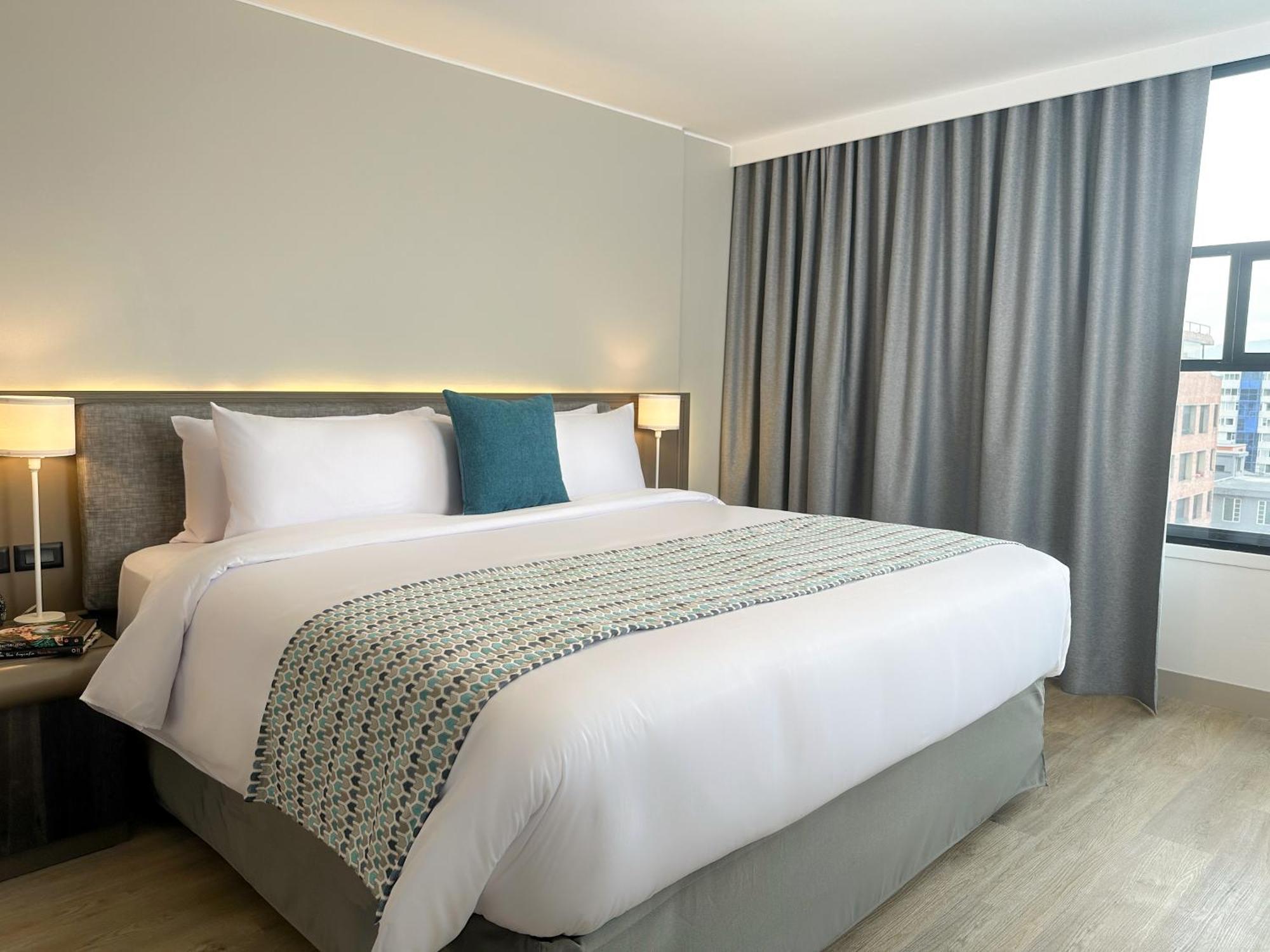 Hotel La Quinta By Wyndham Quito Extérieur photo