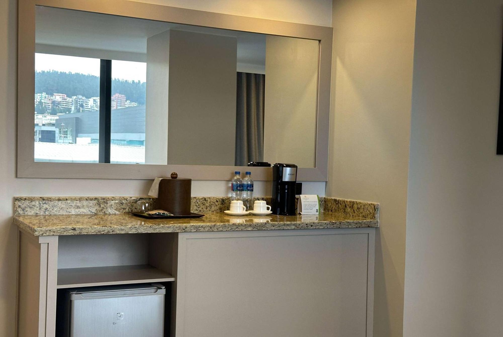 Hotel La Quinta By Wyndham Quito Extérieur photo