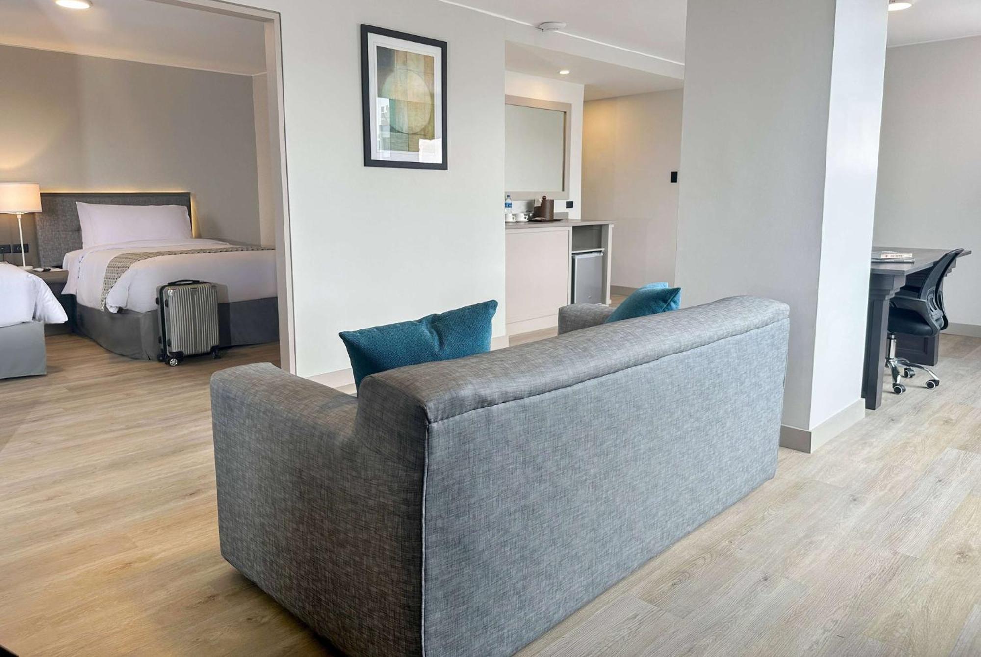 Hotel La Quinta By Wyndham Quito Extérieur photo