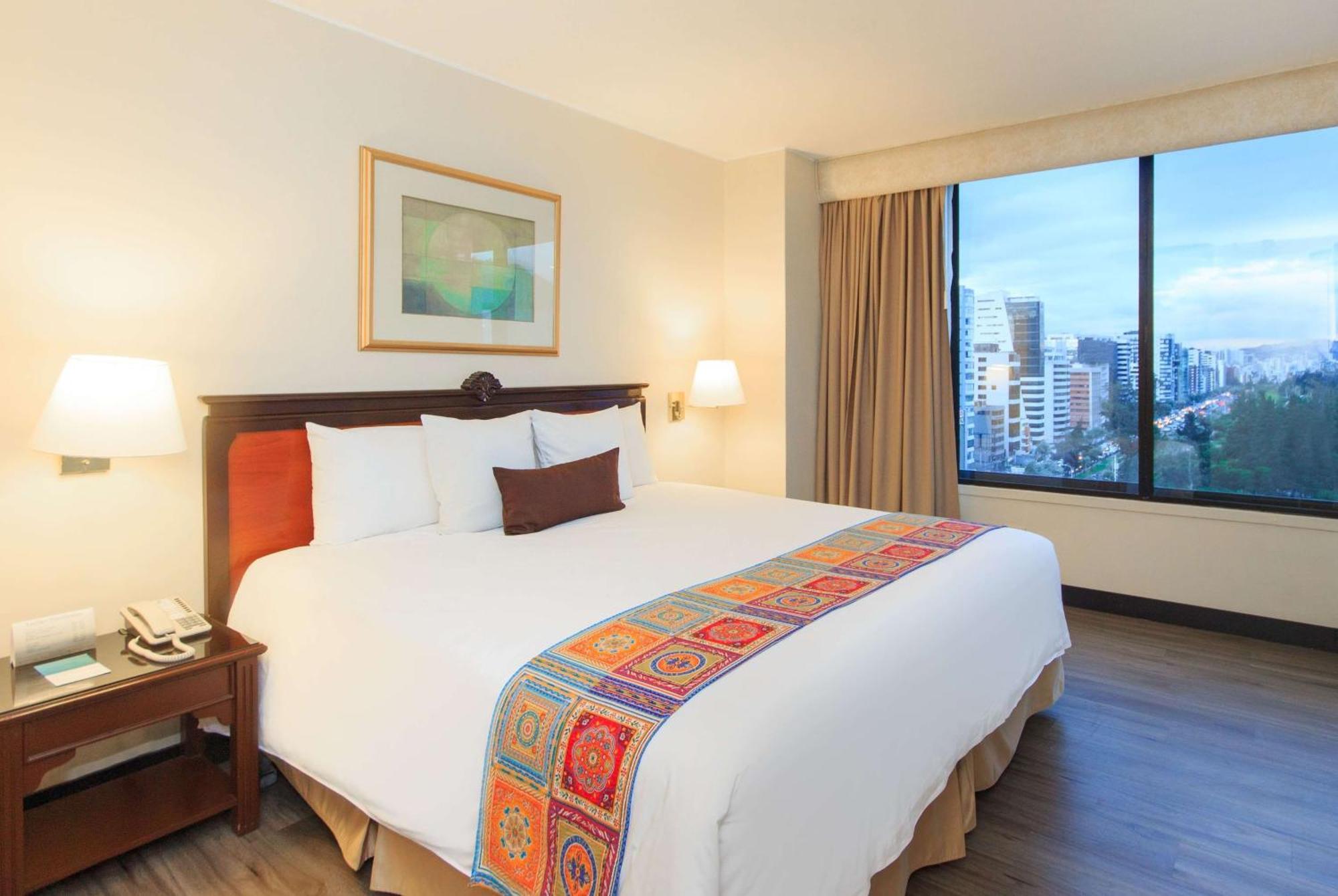 Hotel La Quinta By Wyndham Quito Extérieur photo